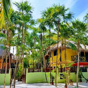 Las Palmas Maya 3*, Tulum México